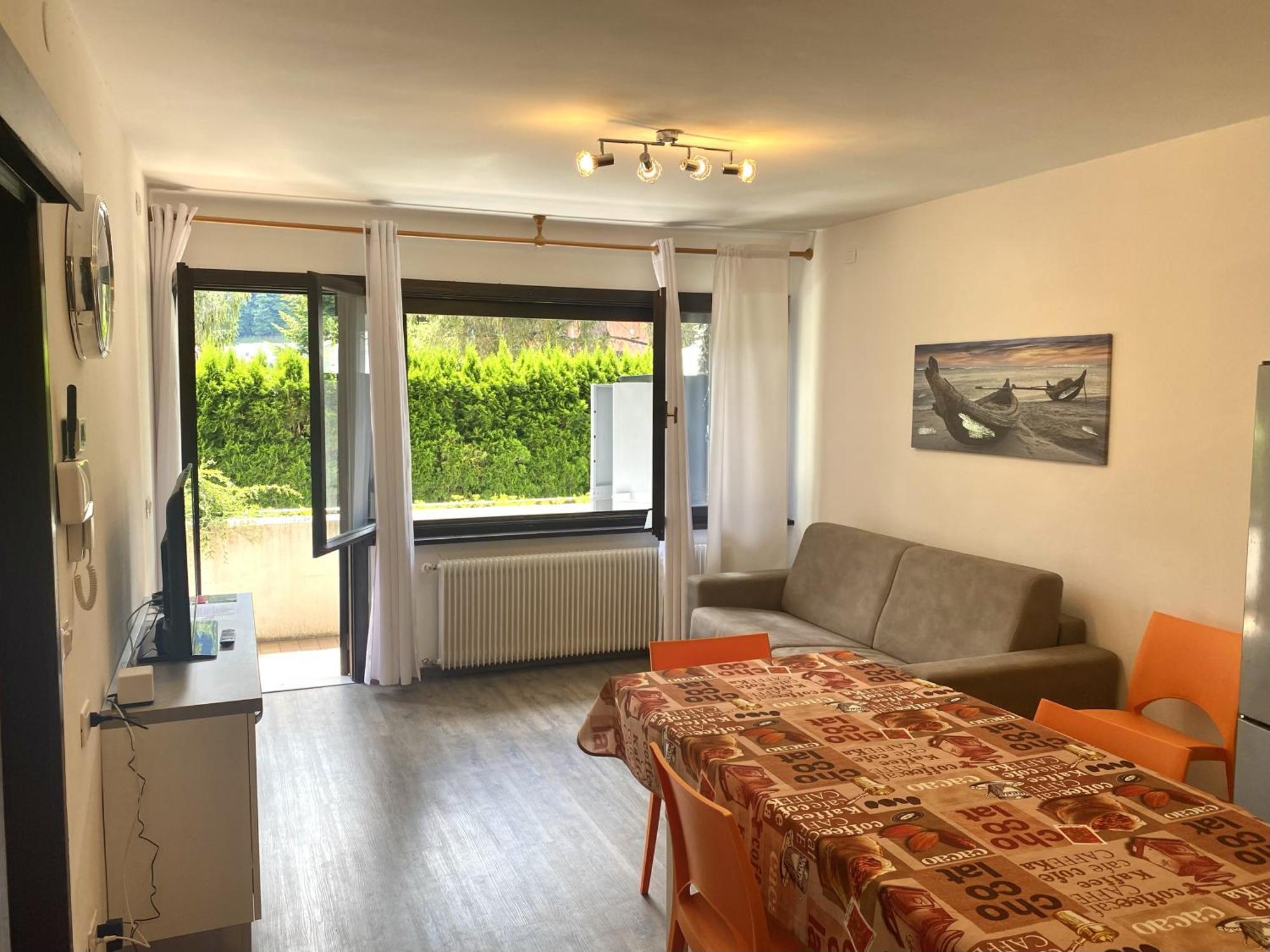 Fronte LagoResidencegarden, Moderno Appartamento Calceranica al Lago Zewnętrze zdjęcie